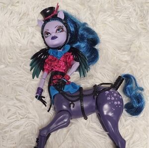 Monster High (G1) Freaky Fusion Avea Trotter Hybrid Doll (OOB) 2013 by Mattel
